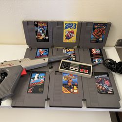 Nintendo NES Games Zapper And Controller
