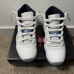 Jordan 11 Legend Blue 