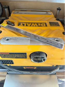 DEWALT DW735 13" Thickness Planer with new blades