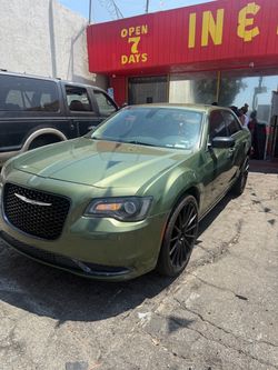 2019 Chrysler 300