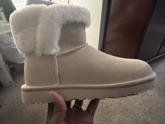 Ugg Boots Size 6