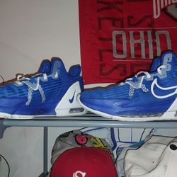 LeBron Witness 6 Royal Blue