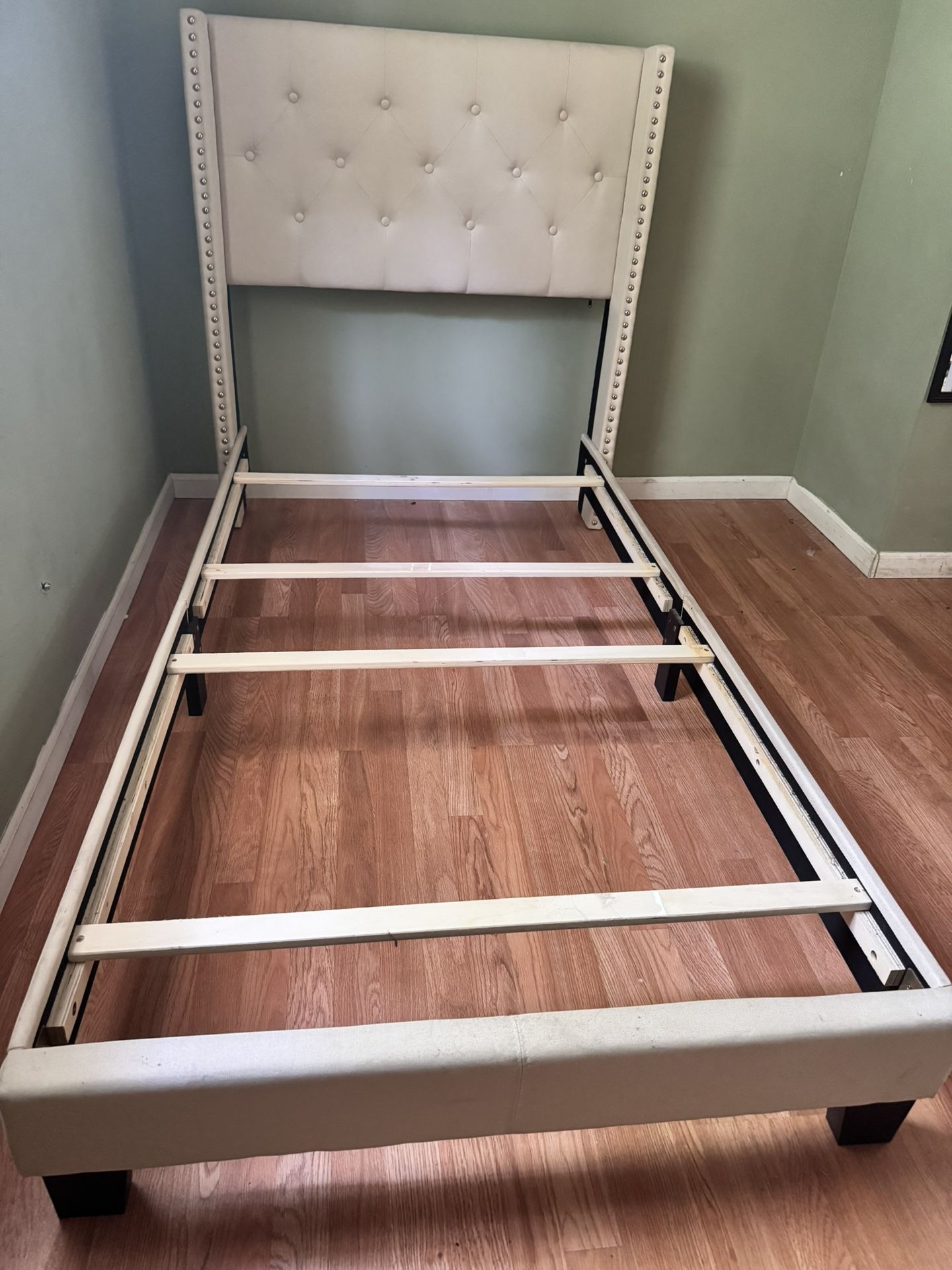 Bed Twin Size