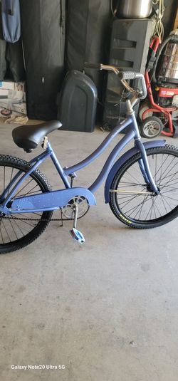 24" Beach Cruiser nice