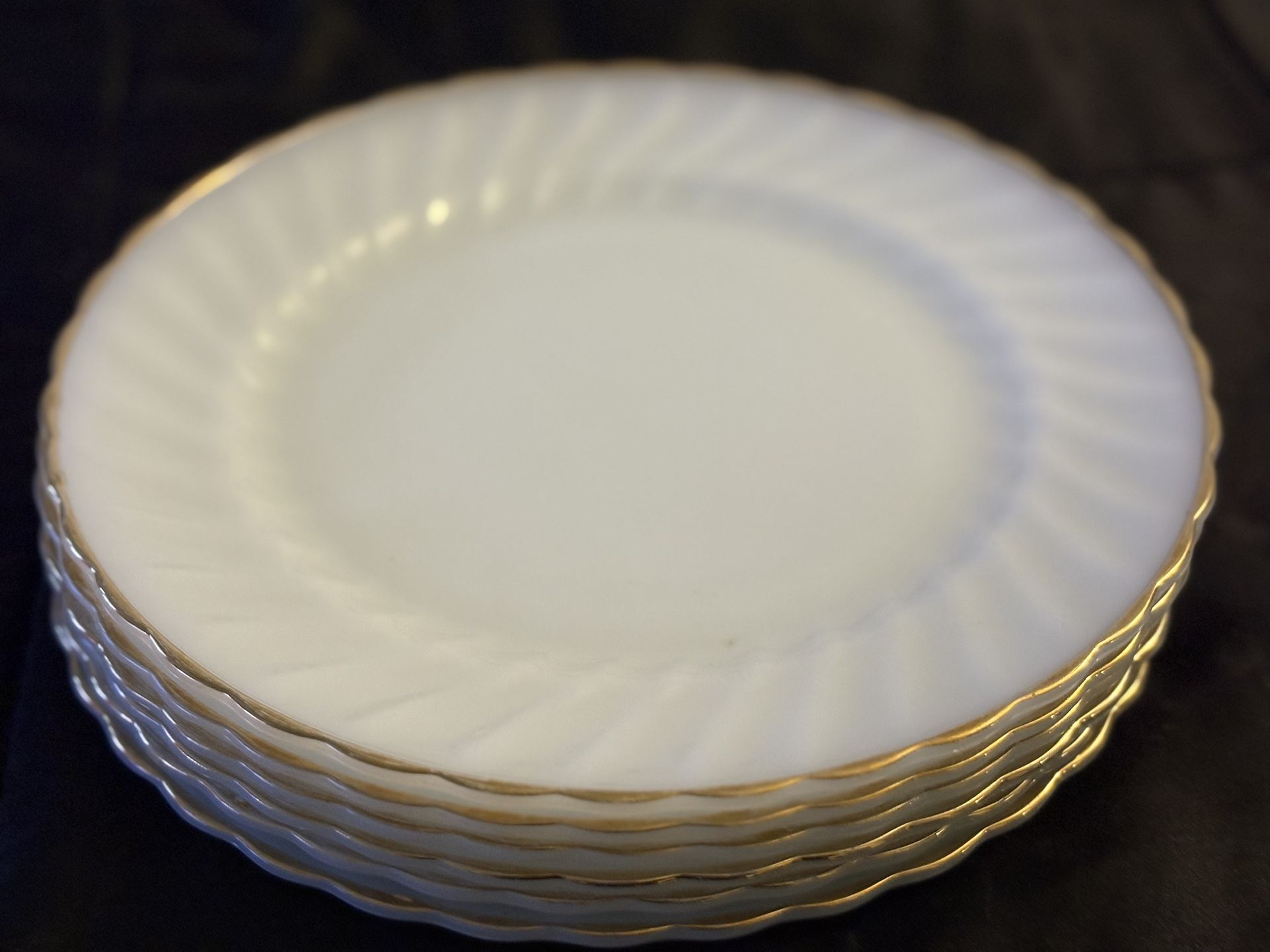 China Plates (Set Of 7) With Gold Trim