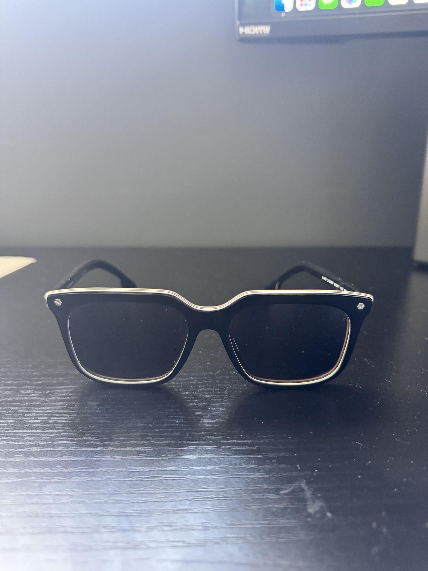 Burberry Carnaby Sunglasses 