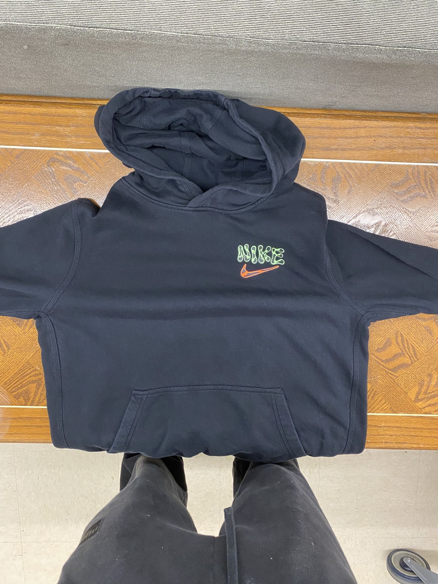 Nike XL black sweatshirt