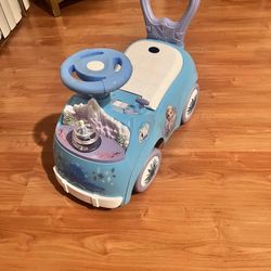 Kiddieland Disney Frozen 2 Deluxe Activity Ride-Only