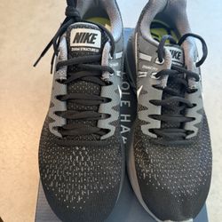Nike Zoom Structure 20