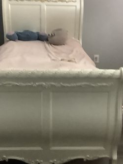White Queen Size Bed