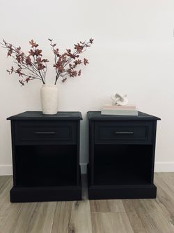 End tables - Nighstands