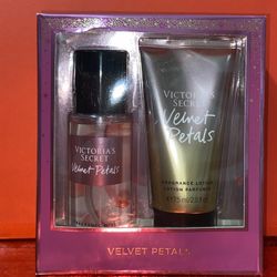 Victoria Secret Velvet Petals Gift Set