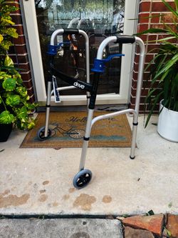 Drive Medical Folding Walker with Wheels NEW