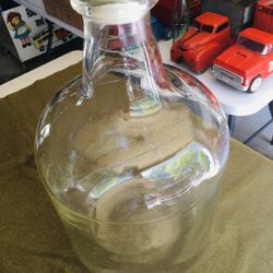 Vintage 5 gallon Pyrex jug carboy with lid