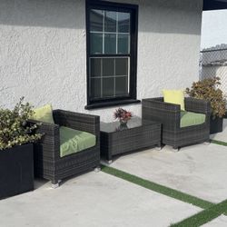 Green patio set 4 Pieces 