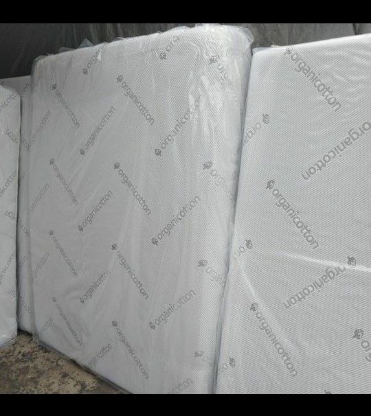 Matresses 10" Brand New Queen Size Memory Foam Mattress Only || Colchon Queen de Esponja Memory Nuevo Colchones