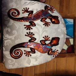 Hongland 2 Pcs Metal Gecko Wall Decor Lizard Garden Art