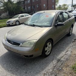 2005 Ford Focus ZX5
