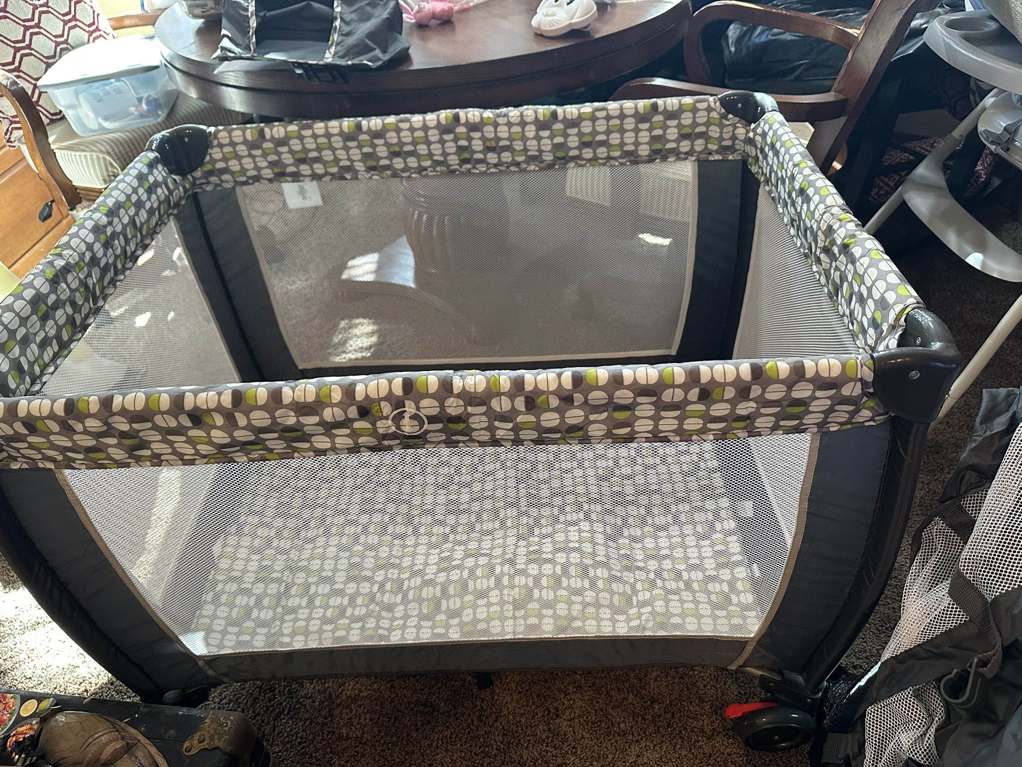 Costway Portable Pack-n-play