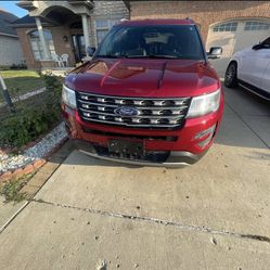 2016 Ford Explorer