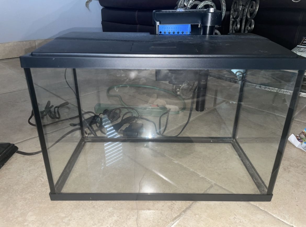 5 Gallon Fish Tank 