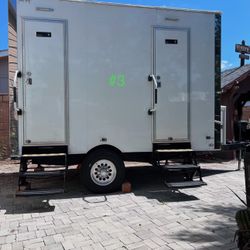 Big Restroom Trailer for R.E.N.T.