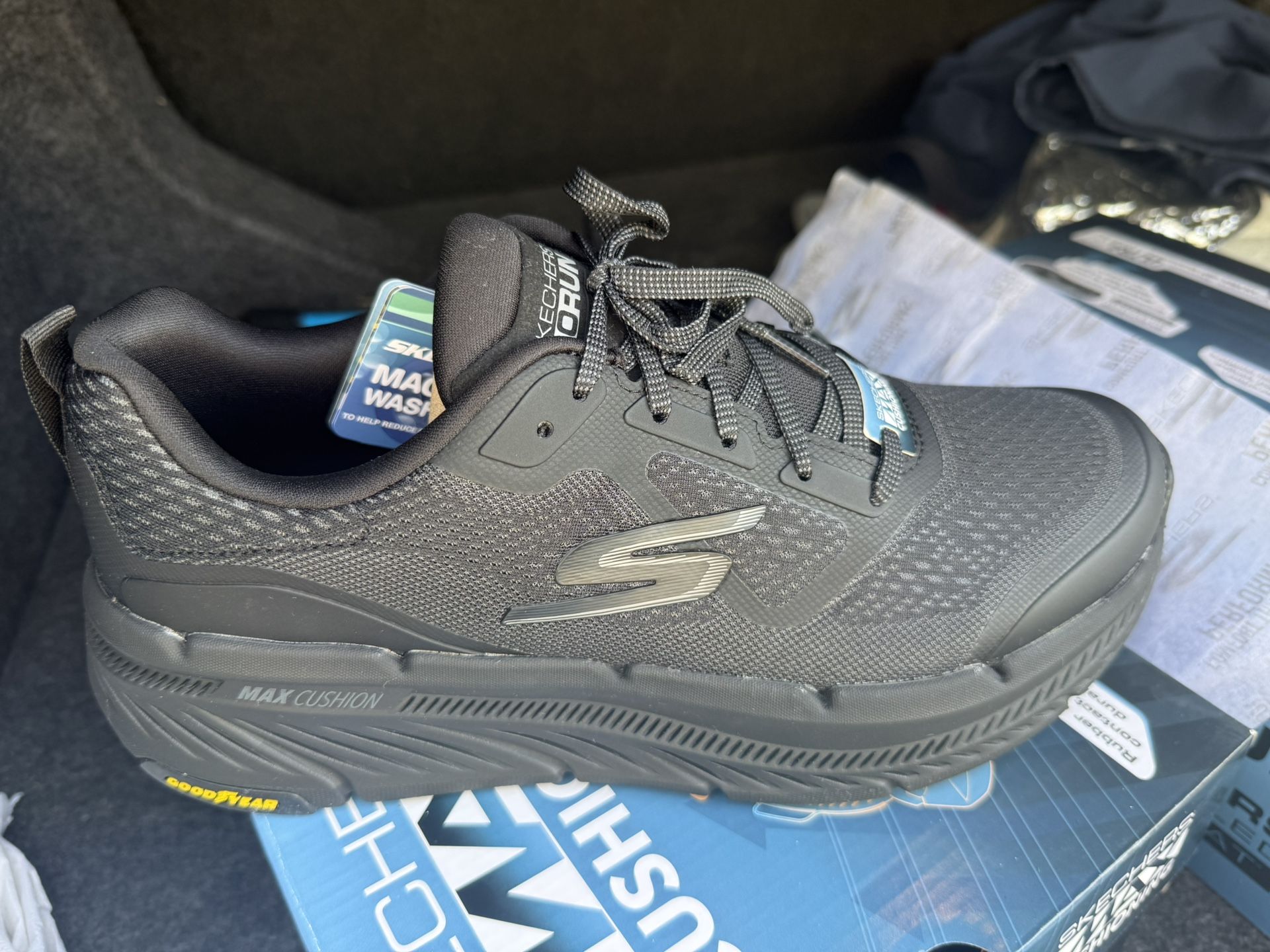 Max Cushioning Premier 2.0 - Vantage