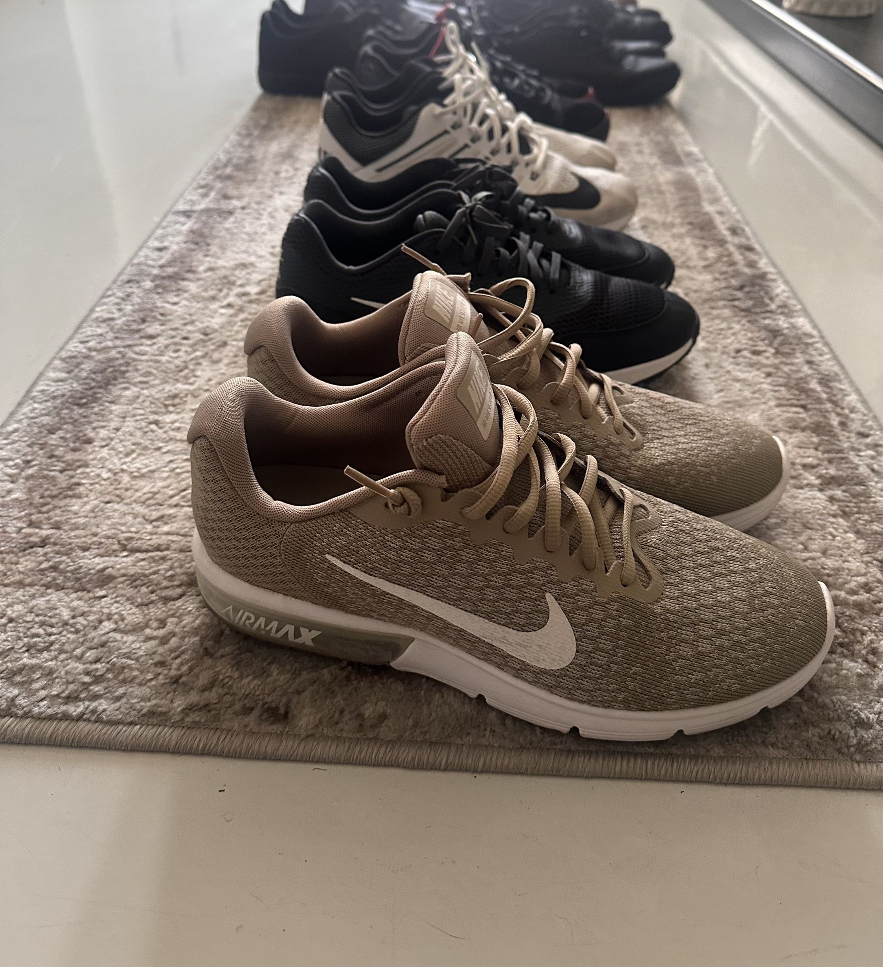 Men’s shoes (14 Total)