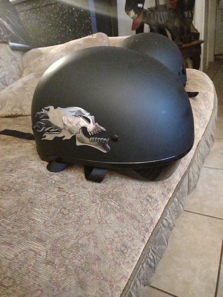 3 Helmets