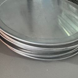 16” Pizza Pans (13)