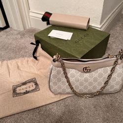 NWT Authentic Gucci Ophidia Handbag 
