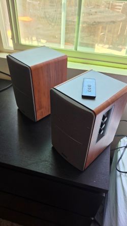 Edifer R1280T passive speakers