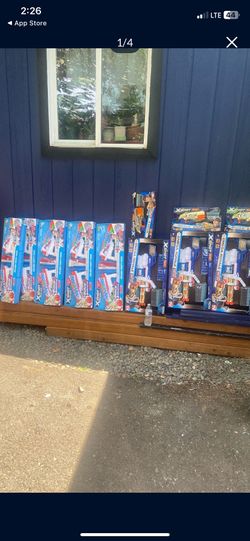 Water guns with water, balloons and foam shooters