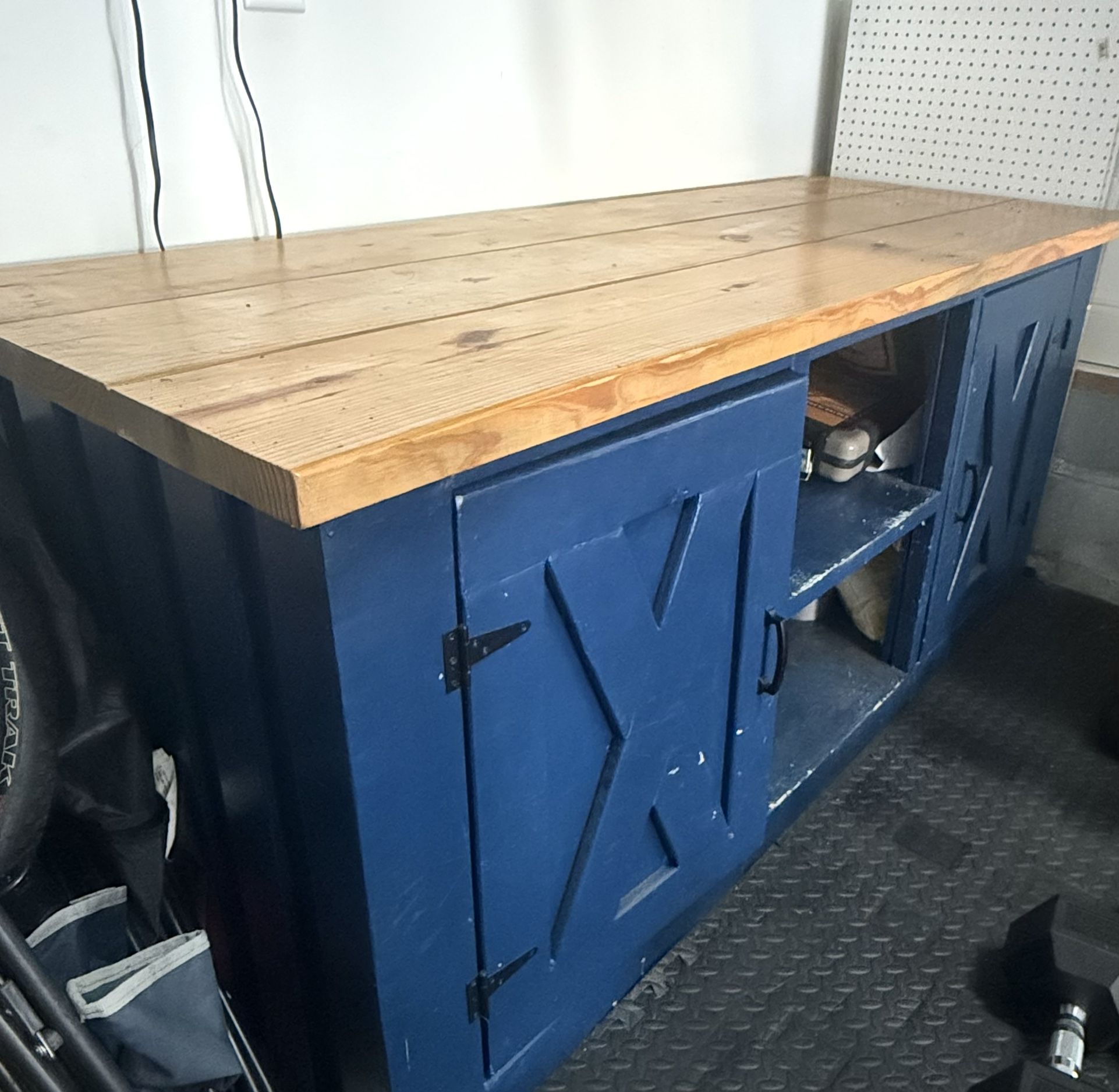 Accent Cabinet / Console Table