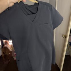 SCRUBS SMALL