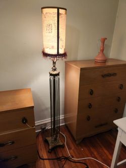 Neat Floor Lamp