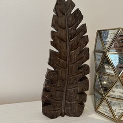 Leaf Decor Piece