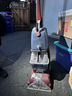 Hoover Power Scrub Deluxe Carpet Cleaner