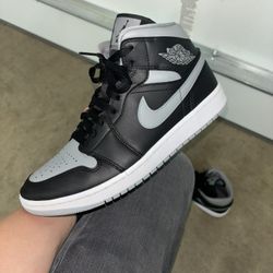 Air Jordan 1 Mid WMNS Black Grey(UNISEX)