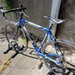 Cannondale Racing Bike 