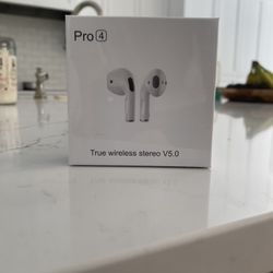 *UNOPENED* White AirPod 4