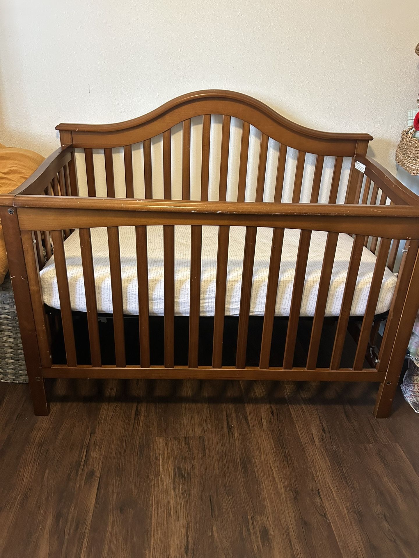 Baby/ Toddler Bed