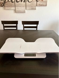 Digital baby scale
