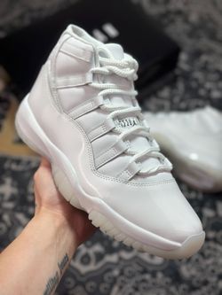 COMME des GARÇONS HOMME PLUS x Air Jordan 11