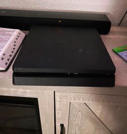 PS4 Slim