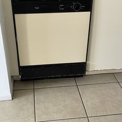 Whirlpool Dishwasher 