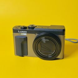 Panasonic LUMIX DC-ZS70