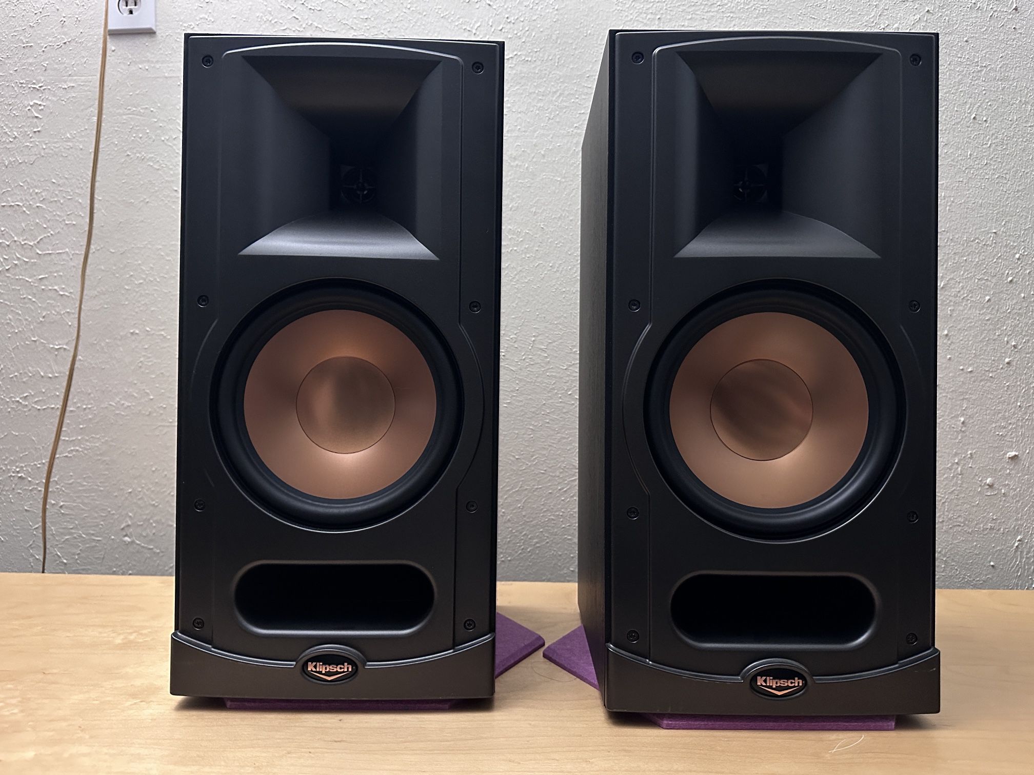 Klipsch RB35 Reference Series Bookshelf Speakers