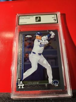 2025 Topps Series 1 Baseball Shohei Ohtani Card #1 Dodgers EJE 9 MT