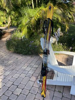 K2 185 Mach ski’s and Poles, Great Condition.